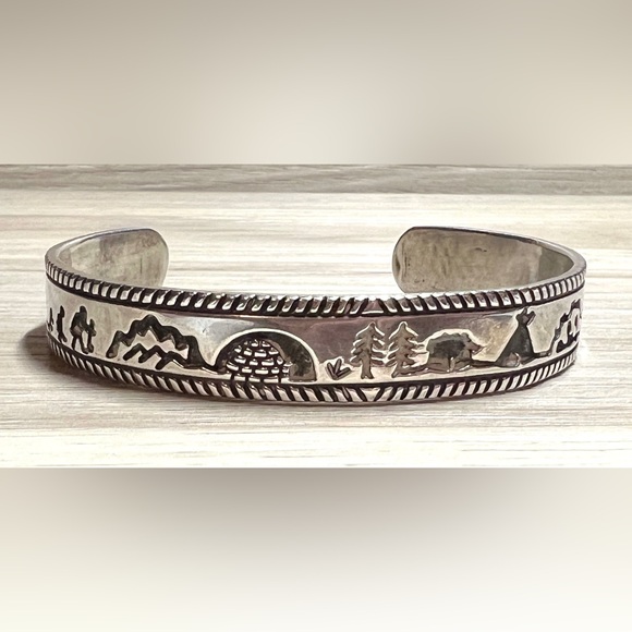 SOLD Vintage Hopi Native American Sterling Cuff Bracelet SZ 6 5/16